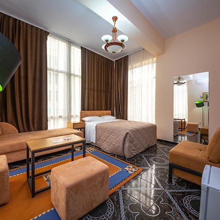 Hotel Pik Loti Tiranë Eksteriør bilde