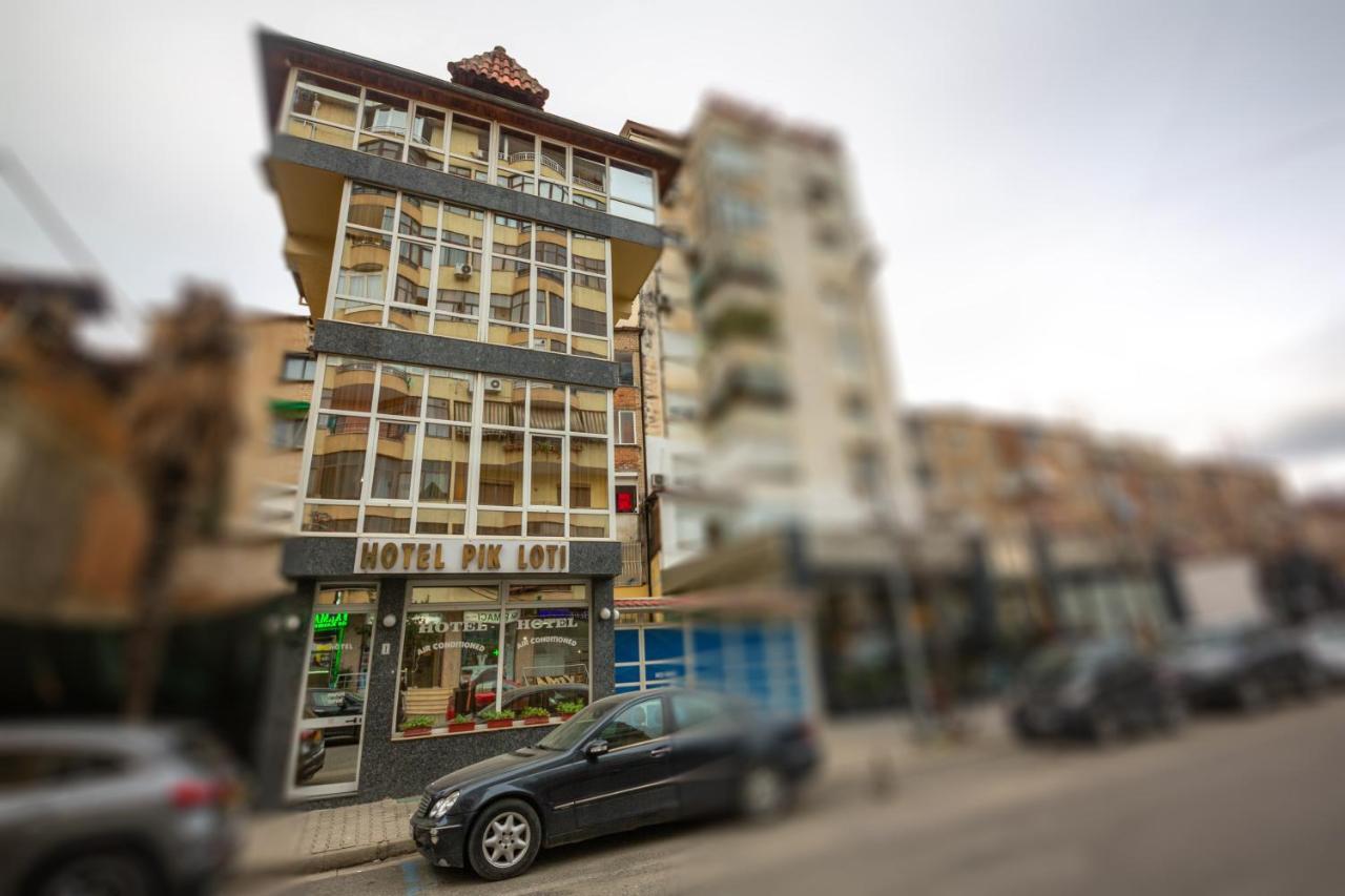Hotel Pik Loti Tiranë Eksteriør bilde
